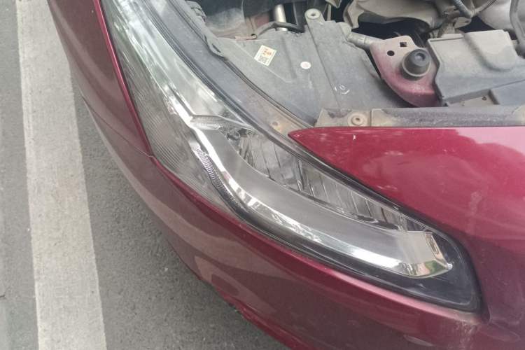Used Chevrolet Cruze 2015 1.5L Classic SE MT Right Front Headlight