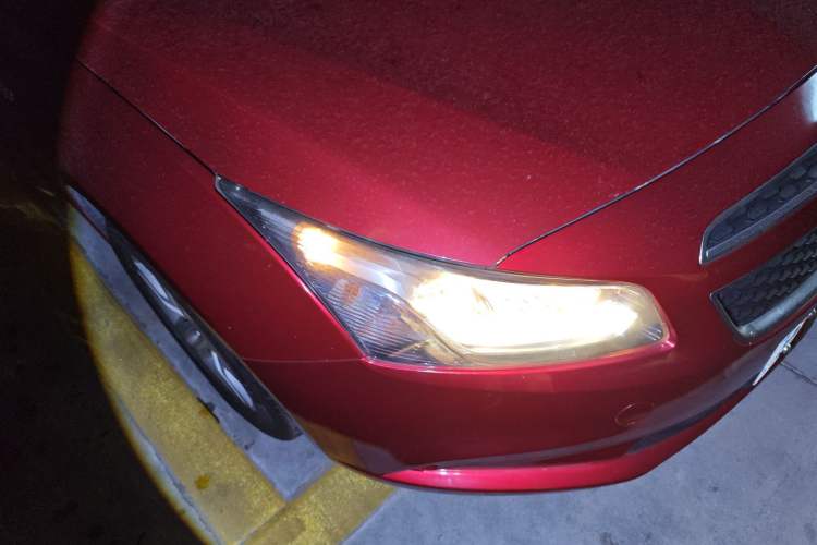 Used Chevrolet Cruze 2015 1.5L Classic SE AT Right Front Headlight