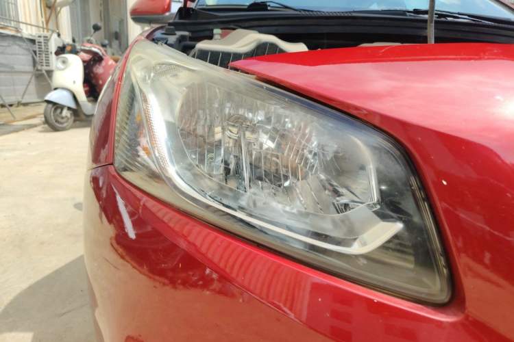 Used Chevrolet Cruze 2015 1.5L Classic SE MT Right Front Headlight