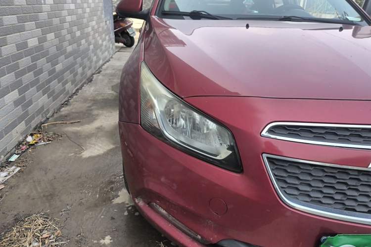 Used Chevrolet Cruze 2015 1.5L Classic SE MT Right Front Headlight