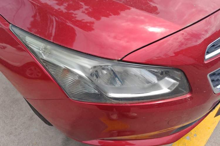Used Chevrolet Cruze 2015 1.5L Classic SL MT Right Front Headlight