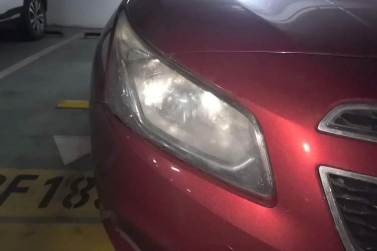 Used Chevrolet Cruze 2015 1.5L Classic SE MT Right Front Headlight