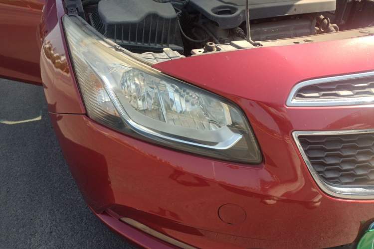 Used Chevrolet Cruze 2015 1.5L Classic SE MT Right Front Headlight