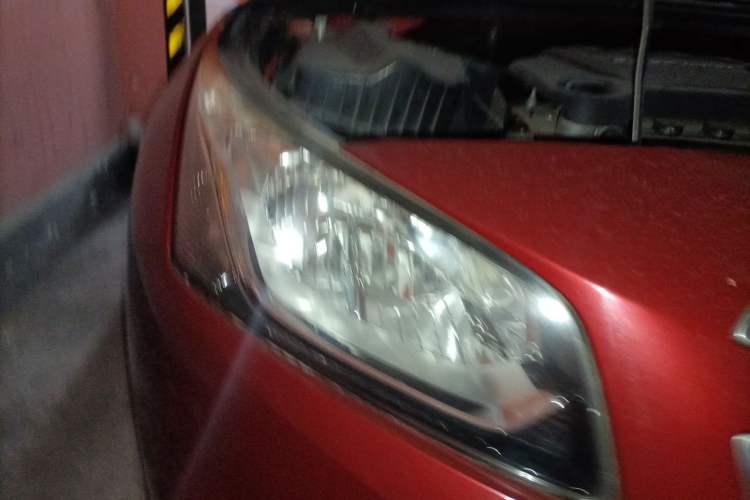 Used Chevrolet Cruze 2015 1.5L Classic SE MT Right Front Headlight