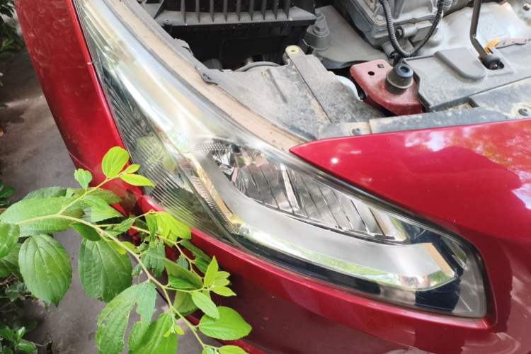 Used Chevrolet Cruze 2015 1.5L Classic SL MT Right Front Headlight