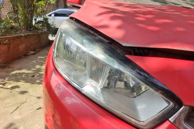 Used Chevrolet Cruze 2015 1.5L Automatic Fashion Navigation Edition Right Front Headlight