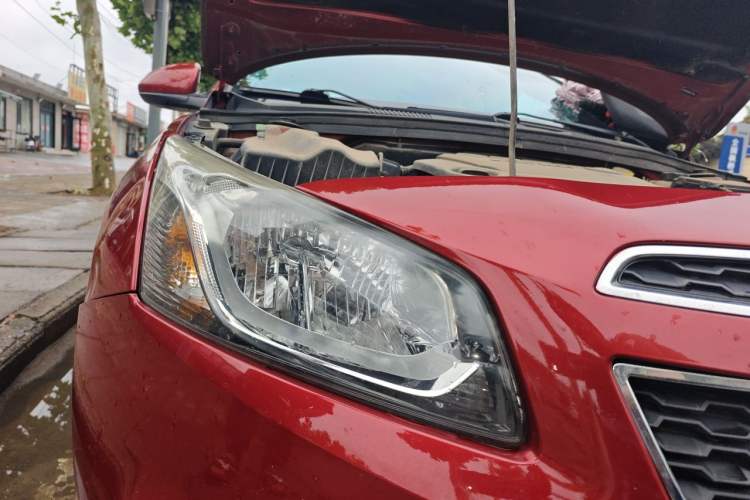 Used Chevrolet Cruze 2015 1.5L Classic SE MT Right Front Headlight