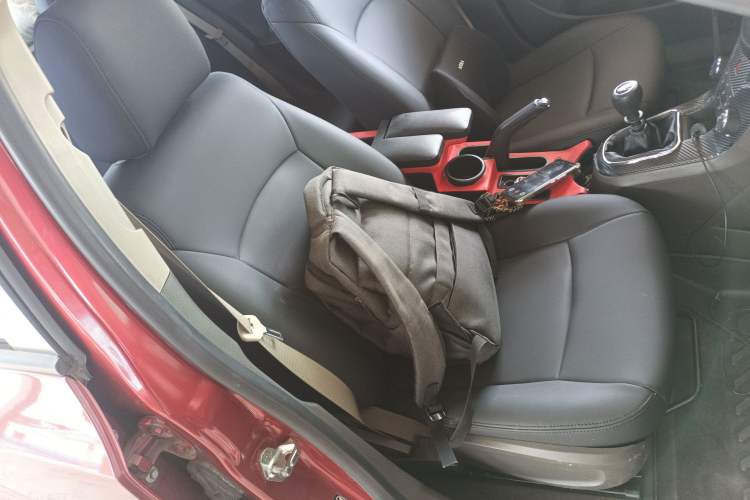 Used Chevrolet Cruze 2015 1.5L Classic SL MT Right Front Seat