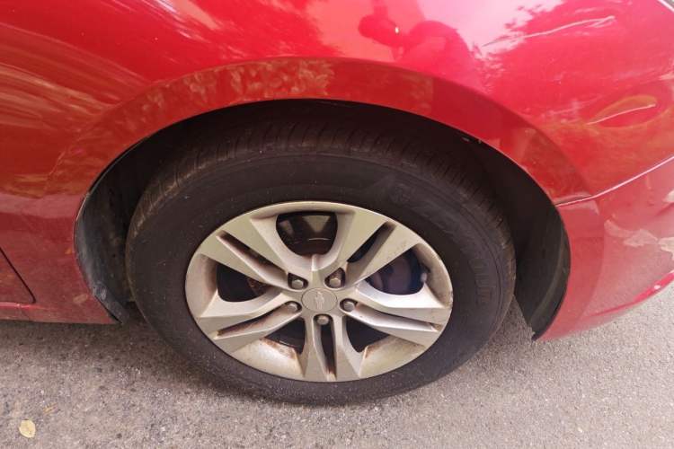 Used Chevrolet Cruze 2015 1.5L Classic SE MT Right Front Wheel Hub