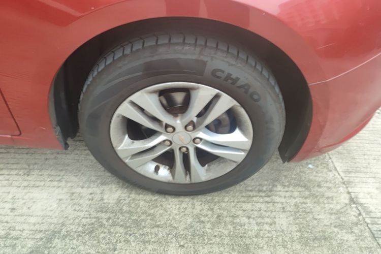 Used Chevrolet Cruze 2015 1.5L Classic SE AT Right Front Wheel Hub