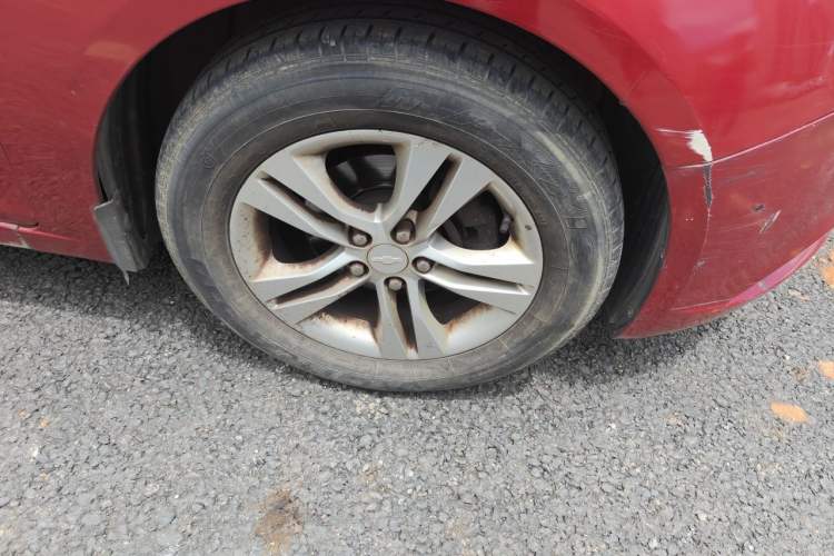 Used Chevrolet Cruze 2015 1.5L Classic SE MT Right Front Wheel Hub