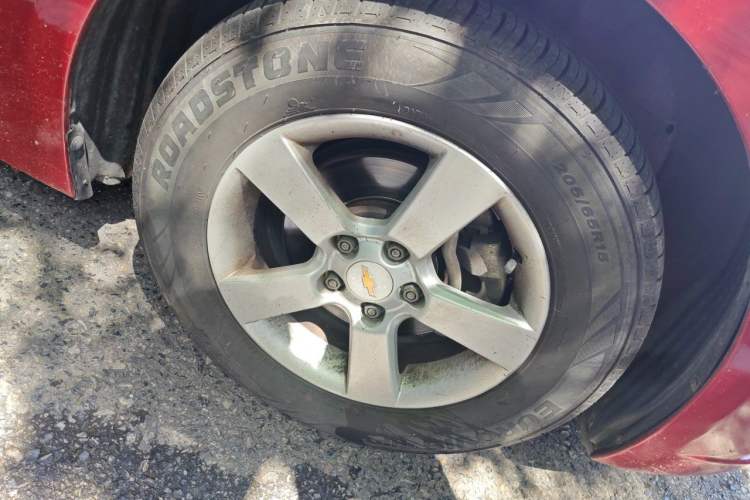 Used Chevrolet Cruze 2015 1.5L Classic SL MT Right Front Wheel Hub