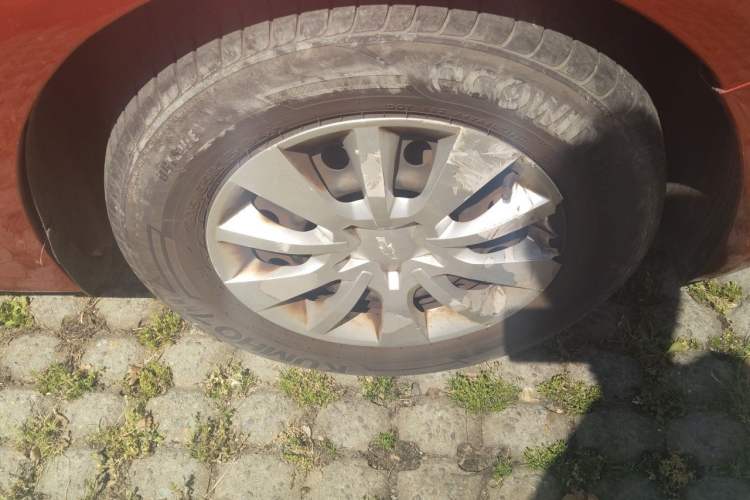 Used Chevrolet Cruze 2015 1.5L Classic SL MT Right Front Wheel Hub