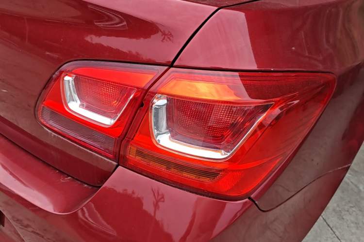 Used Chevrolet Cruze 2015 1.5L Classic SE MT Right Rear Taillight