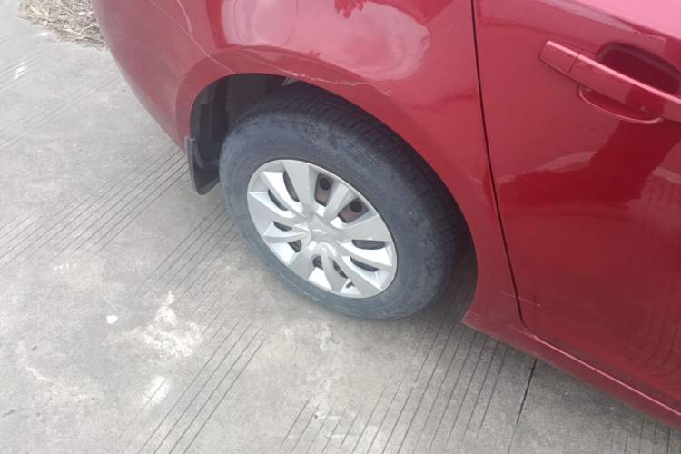 Used Chevrolet Cruze 2015 1.5L Classic SL MT Right Rear Wheel Hub