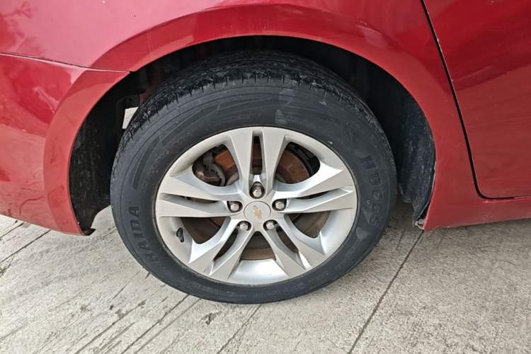 Used Chevrolet Cruze 2015 1.5L Classic SE MT Right Rear Wheel Hub