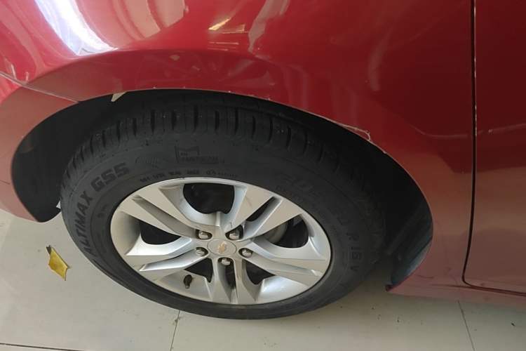 Used Chevrolet Cruze 2015 1.5L Classic SE AT Right Rear Wheel Hub