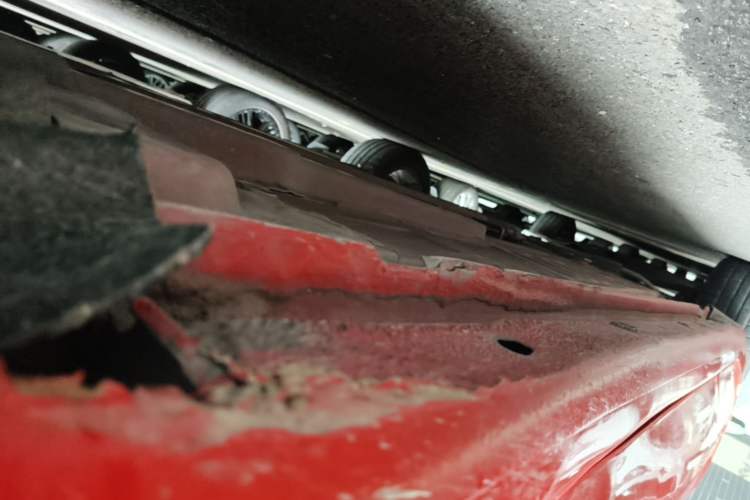Used Chevrolet Cruze 2015 1.5L Manual Elite Edition Right Side Sill