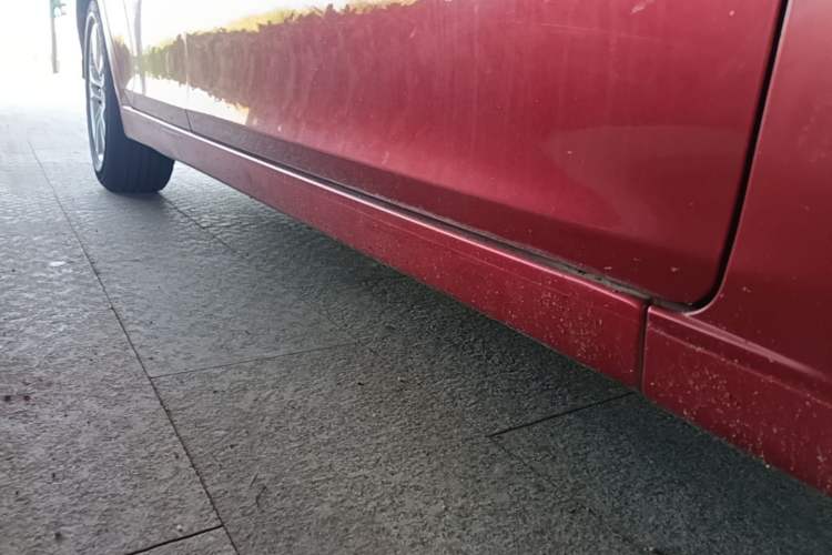 Used Chevrolet Cruze 2015 1.5L Classic SE AT Right Side Sill