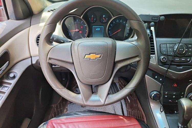 Used Chevrolet Cruze 2015 1.5L Classic SE AT Steering Wheel