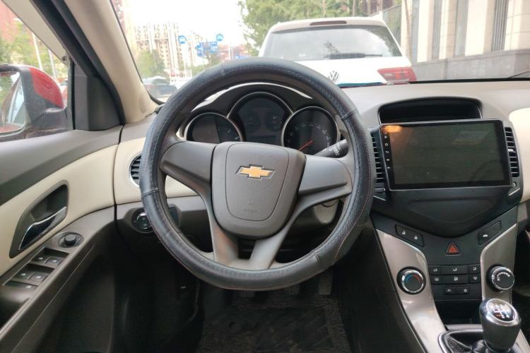 Used Chevrolet Cruze 2015 1.5L Classic SE MT Steering Wheel