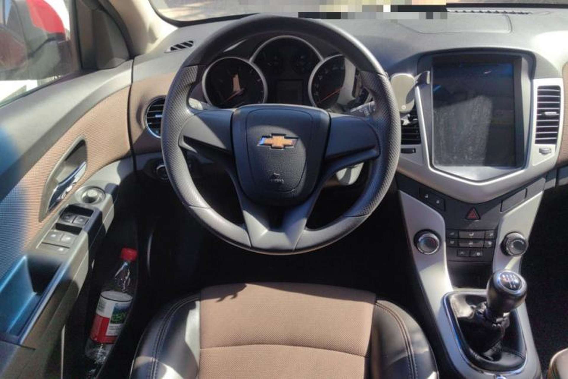 Used Chevrolet Cruze 2015 Hatchback 1.6L Manual Comfort Edition Steering Wheel