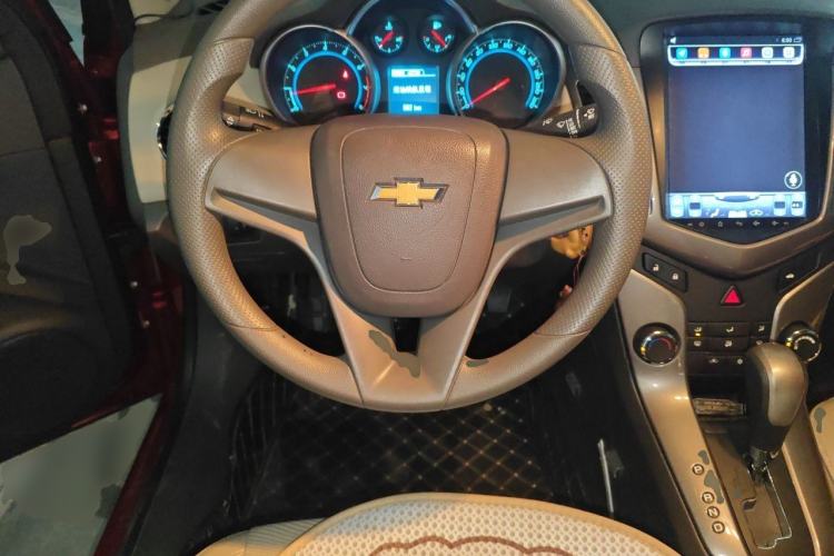 Used Chevrolet Cruze 2015 1.5L Classic SE AT Steering Wheel