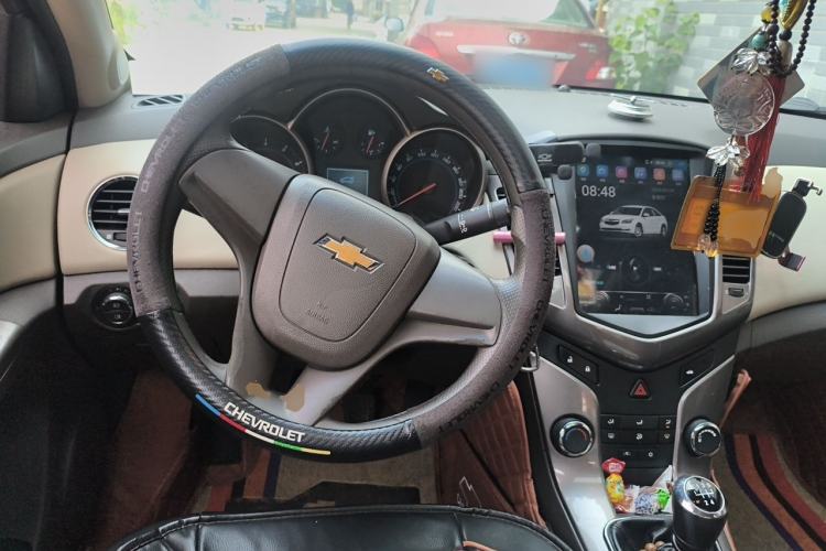 Used Chevrolet Cruze 2015 1.5L Classic SE MT Steering Wheel