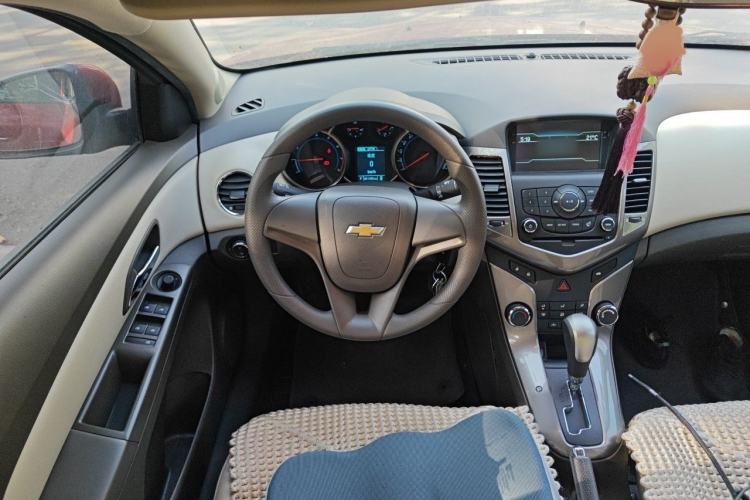 Used Chevrolet Cruze 2015 1.5L Classic SE AT Steering Wheel