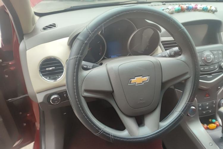 Used Chevrolet Cruze 2015 1.5L Classic SE AT Steering Wheel