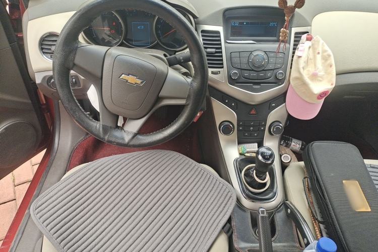 Used Chevrolet Cruze 2015 1.5L Classic SE MT Steering Wheel