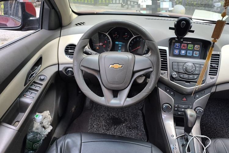 Used Chevrolet Cruze 2015 1.5L Classic SE AT Steering Wheel
