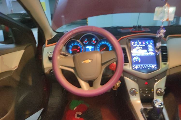 Used Chevrolet Cruze 2015 1.5L Classic SL MT Steering Wheel