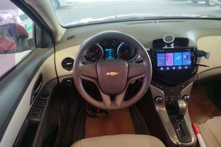 Used Chevrolet Cruze 2015 1.5L Classic SE AT Steering Wheel