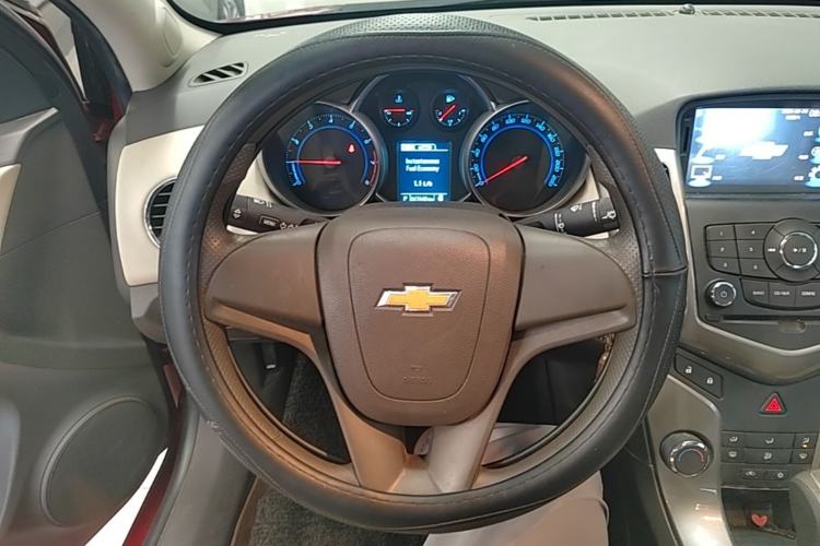 Used Chevrolet Cruze 2015 1.5L Classic SE AT Steering Wheel