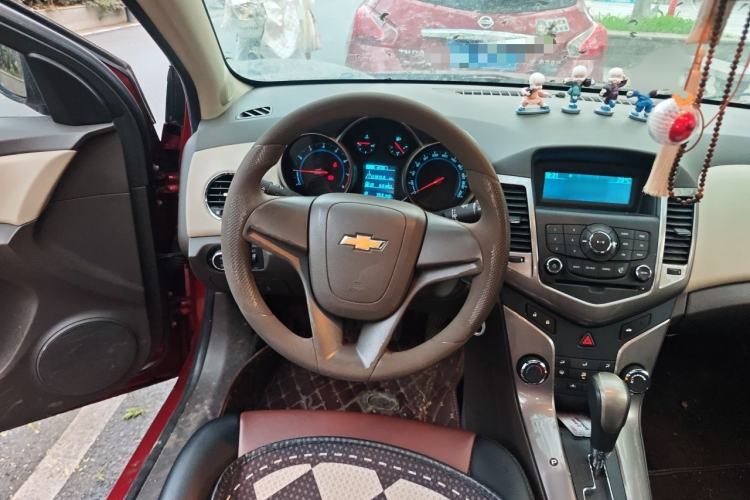 Used Chevrolet Cruze 2015 1.5L Classic SE AT Steering Wheel