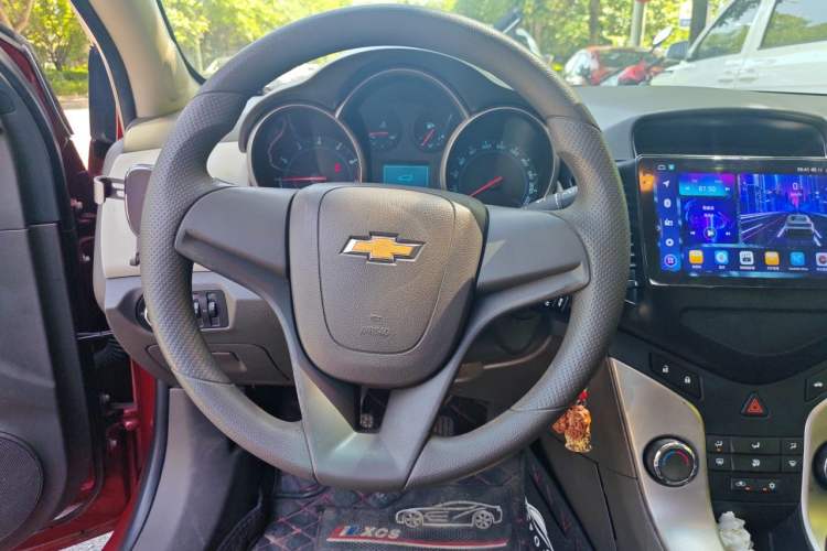 Used Chevrolet Cruze 2015 1.5L Classic SL MT Steering Wheel