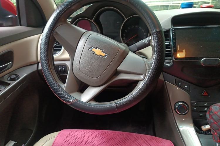 Used Chevrolet Cruze 2015 1.5L Classic SE AT Steering Wheel