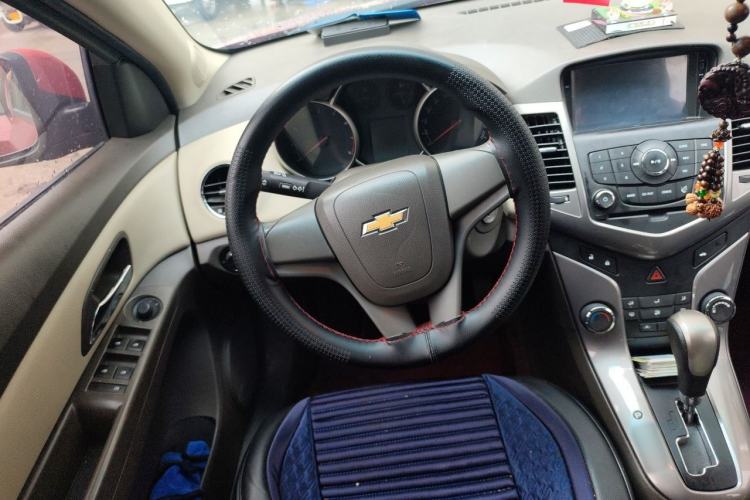 Used Chevrolet Cruze 2015 1.5L Classic SE AT Steering Wheel