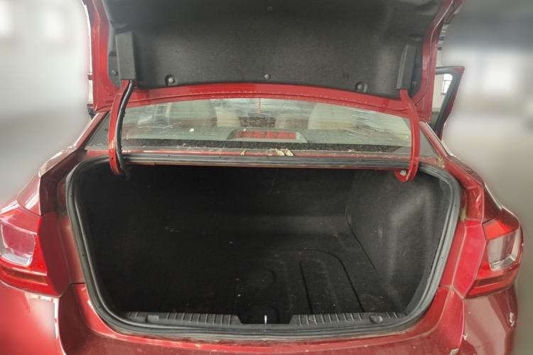 Used Chevrolet Cruze 2015 1.5L Classic SE AT Trunk