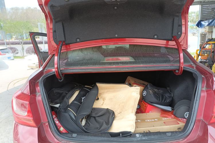 Used Chevrolet Cruze 2015 1.5L Classic SL MT Trunk