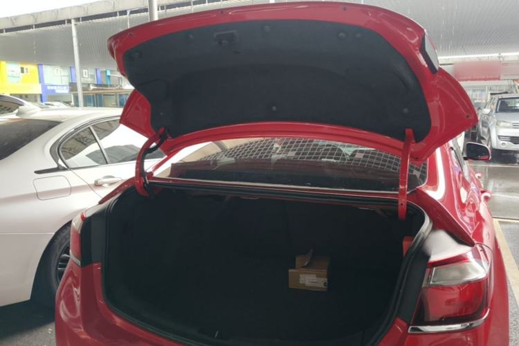 Used Chevrolet Cruze 2015 1.5L Manual Elite Edition Trunk
