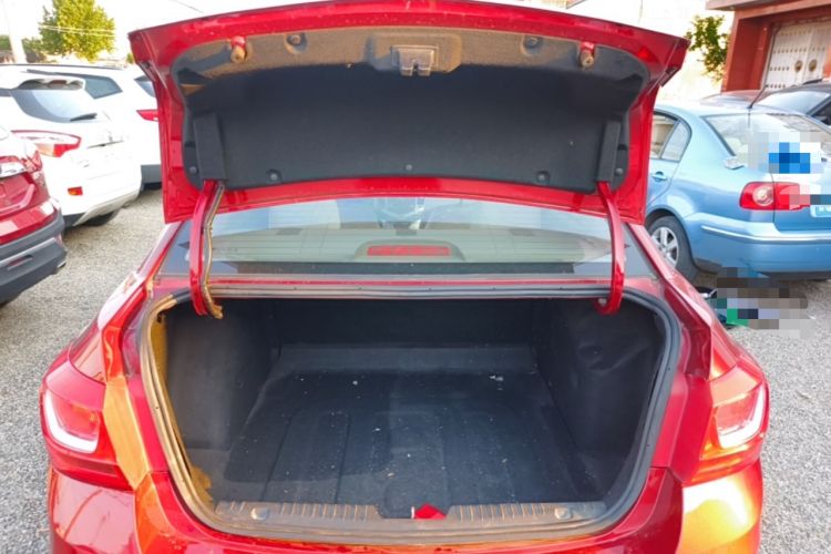 Used Chevrolet Cruze 2015 1.5L Classic SL MT Trunk