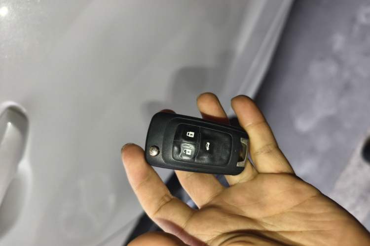 Used Chevrolet Cruze 2015 1.5L Classic SE AT Vehicle Key