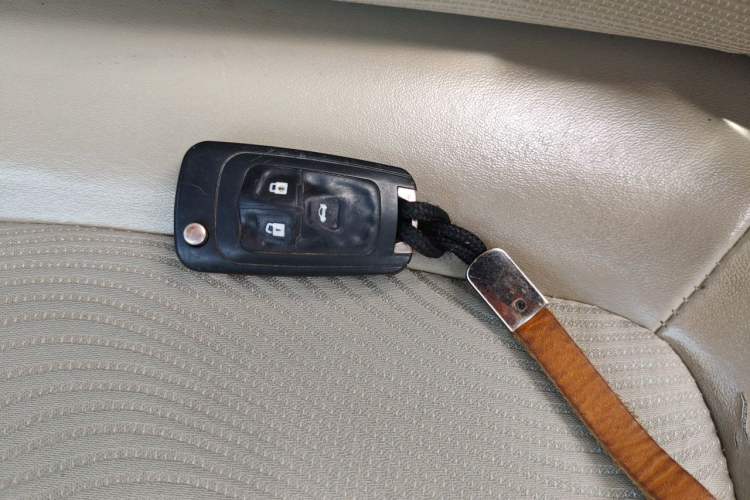 Used Chevrolet Cruze 2015 1.5L Classic SE AT Vehicle Key