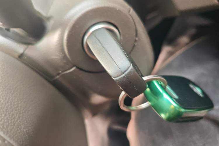 Used Chevrolet Cruze 2015 1.5L Classic SL MT Vehicle Key