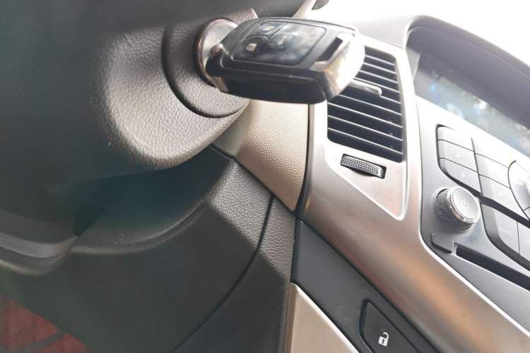 Used Chevrolet Cruze 2015 1.5L Classic SE MT Vehicle Key