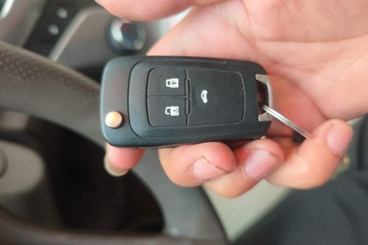 Used Chevrolet Cruze 2015 1.5L Classic SE AT Vehicle Key