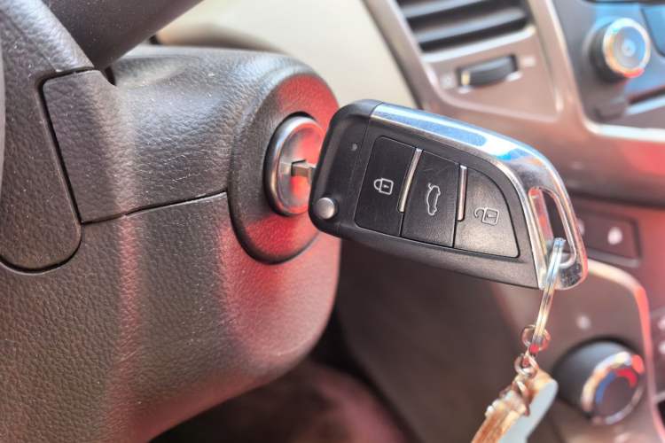 Used Chevrolet Cruze 2015 1.5L Classic SE AT Vehicle Key
