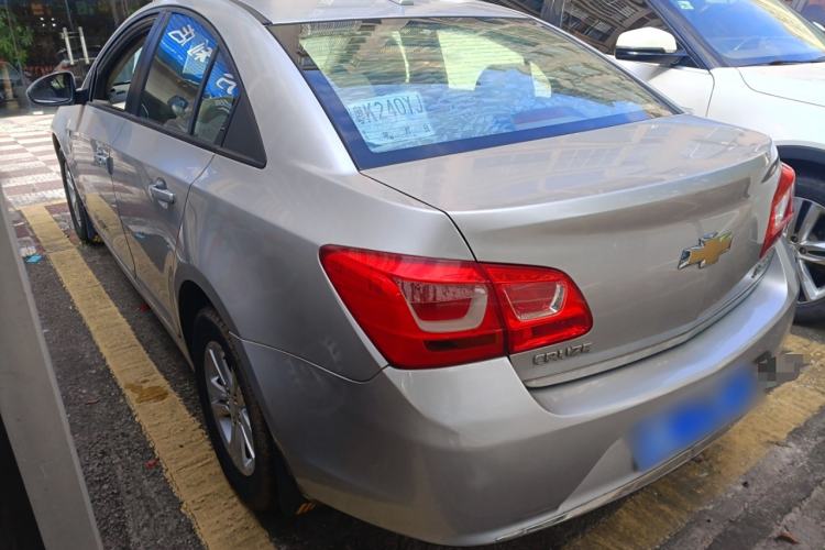 Used Chevrolet Cruze 2015 1.5L Classic SL MT Exterior 3